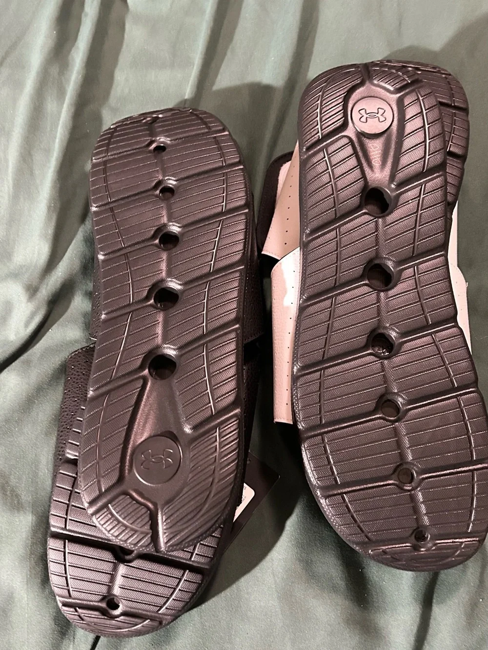 Under Armour Big & Tall Black and White Adjustable Slide Sandals (Size17”)